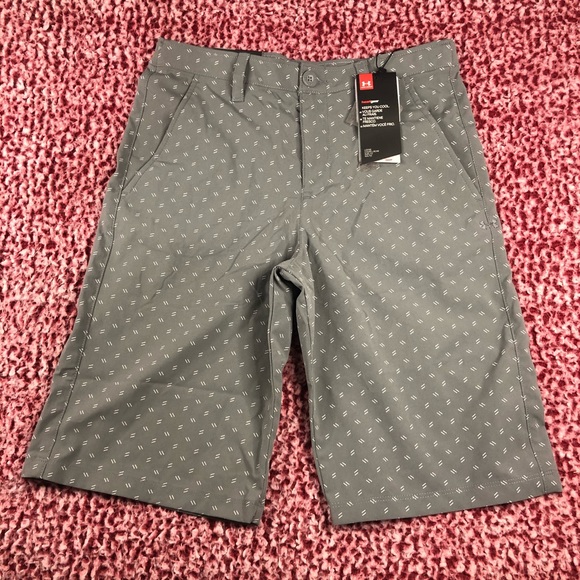 - NWT Boy’s Under Armour Shorts - Picture 1 of 11
